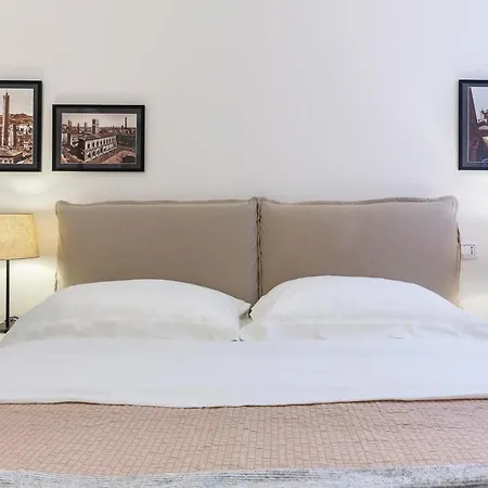 Apartment Piazza Del Nettuno